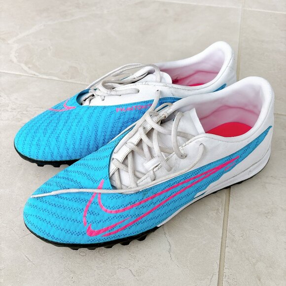 98% NEW MENS SOCCER SHOES, SIZE 9.5 - Picture 1 of 9